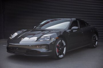 2025 Porsche Taycan 4S
