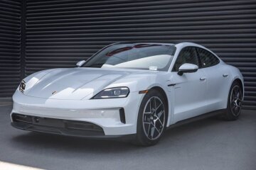 2025 Porsche Taycan