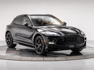 New 2026 Aston Martin DBX 707