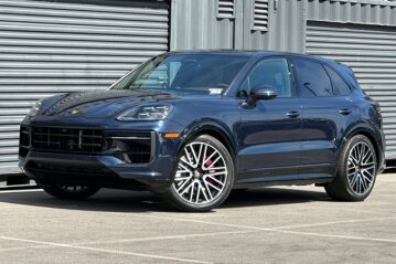 New 2026 Porsche Cayenne GTS