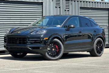 New 2026 Porsche Cayenne S