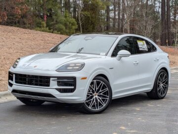 New 2026 Porsche Cayenne S E-Hybrid