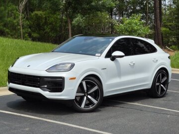 2026 Porsche Cayenne Turbo E-Hybrid Coupe