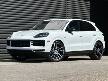 New 2026 Porsche Cayenne E-Hybrid