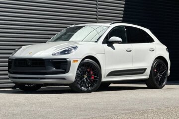 New 2026 Porsche Macan GTS
