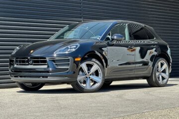 New 2026 Porsche Macan