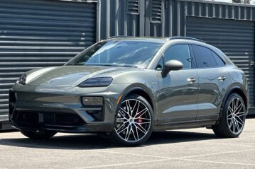 New 2026 Porsche Macan