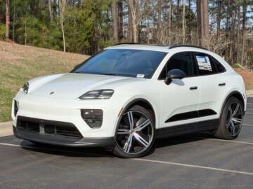 New 2026 Porsche Macan