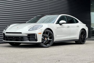 New 2026 Porsche Panamera