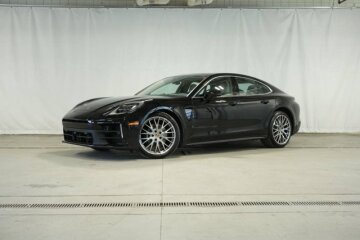 New 2026 Porsche Panamera