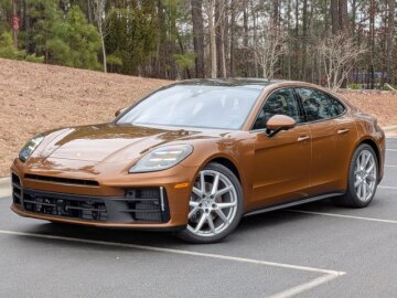 New 2026 Porsche Panamera