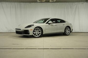 New 2026 Porsche Panamera