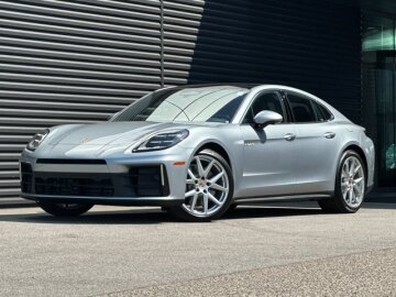 New 2026 Porsche Panamera