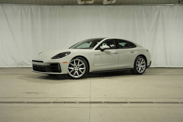 New 2026 Porsche Panamera